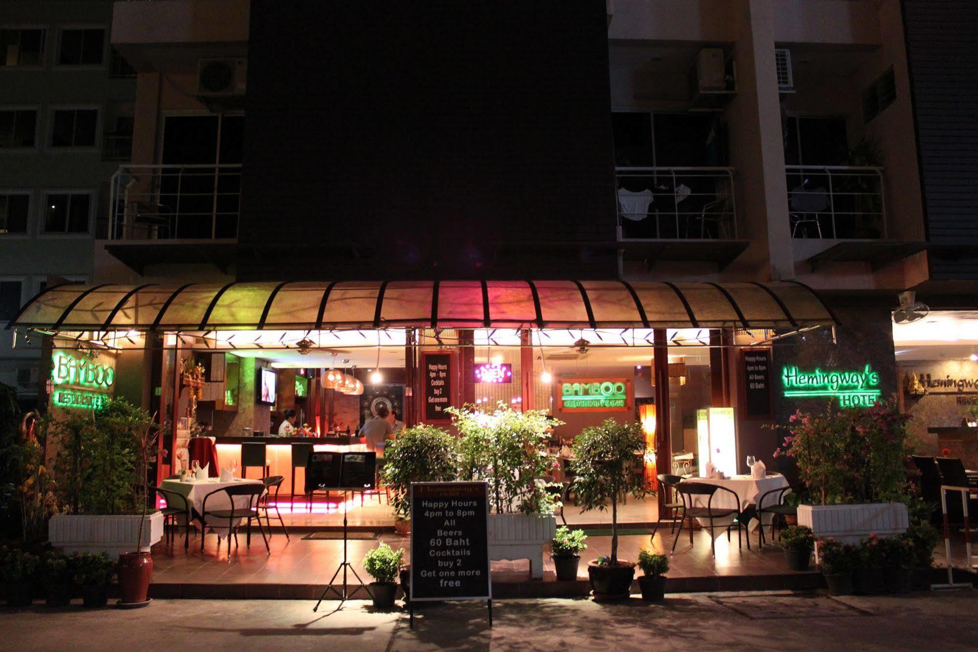 Hemingway'S Hotel Patong Exterior foto